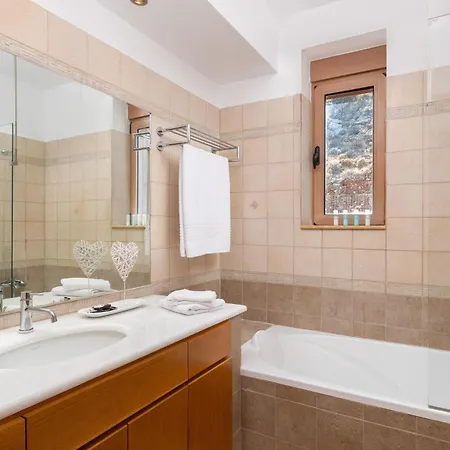 Vitzi Vista Vlicha (Rhodes)